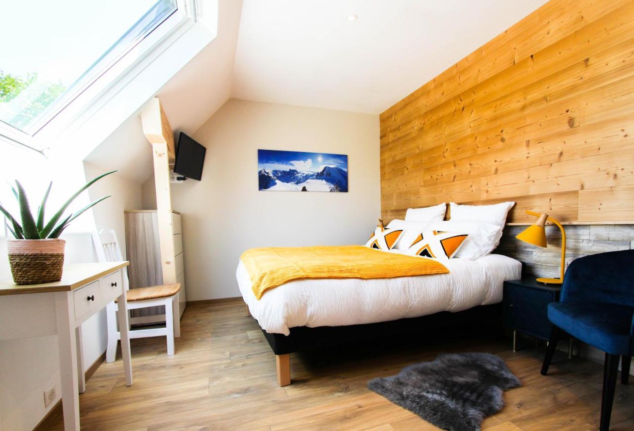 L'Etang De La Tourne Bed & Breakfast Les Marches Bagian luar foto