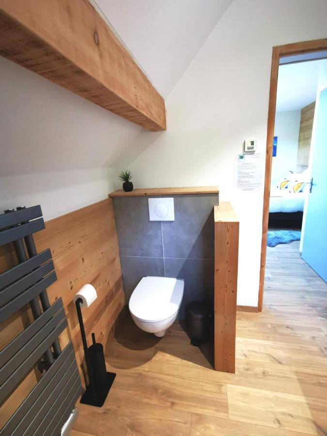 L'Etang De La Tourne Bed & Breakfast Les Marches Bagian luar foto