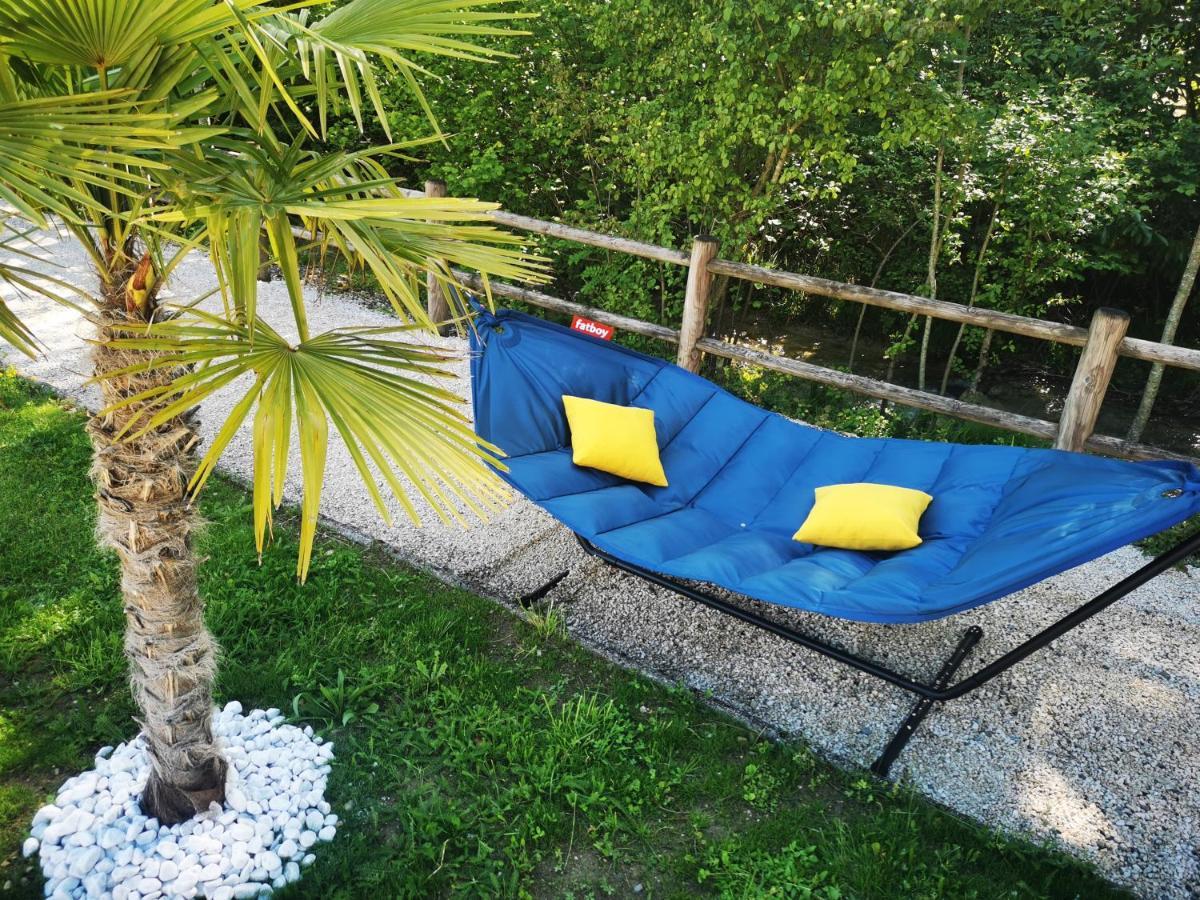 L'Etang De La Tourne Bed & Breakfast Les Marches Bagian luar foto